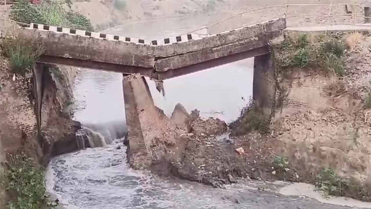 వంతెన కూలడాన్ని ముందే చెప్తుంది