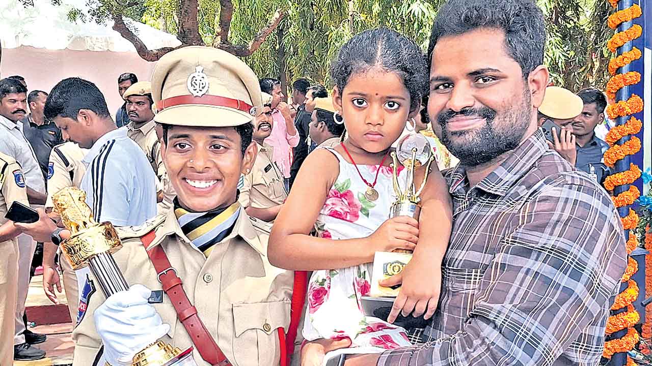 Bhagya Sri Family