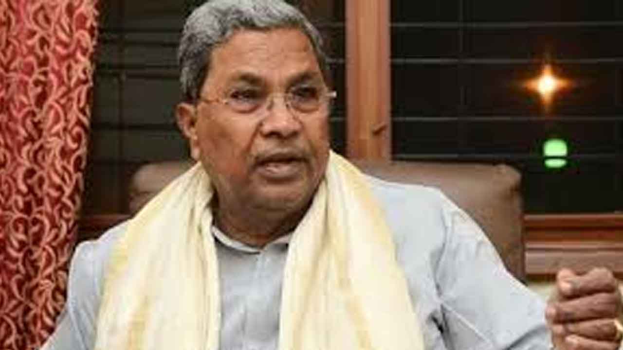 Karnataka | సిద్ధరామయ్య ప్రభుతాన్ని వీడని ఇబ్బందులు.. కెంపన్న నివేదిక ఇవ్వాలన్న గవర్నర్‌ గెహ్లాట్‌