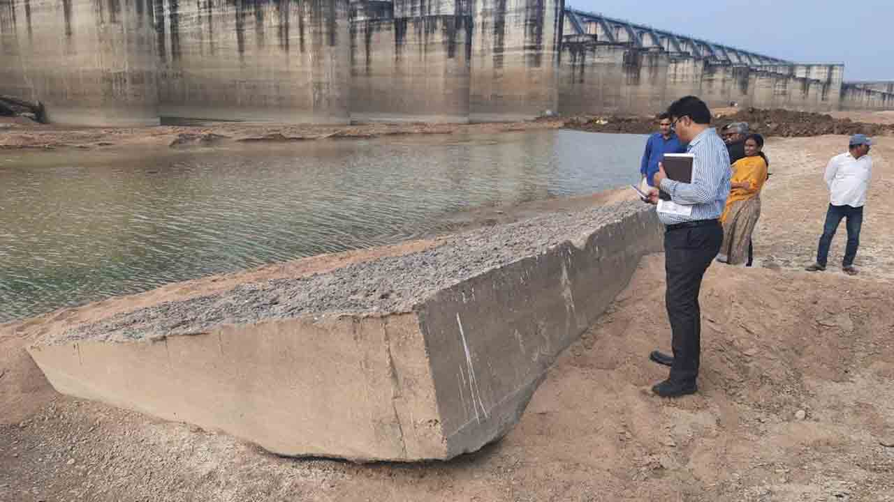 ముంపు నివారణకే లొకేషన్ మార్పు