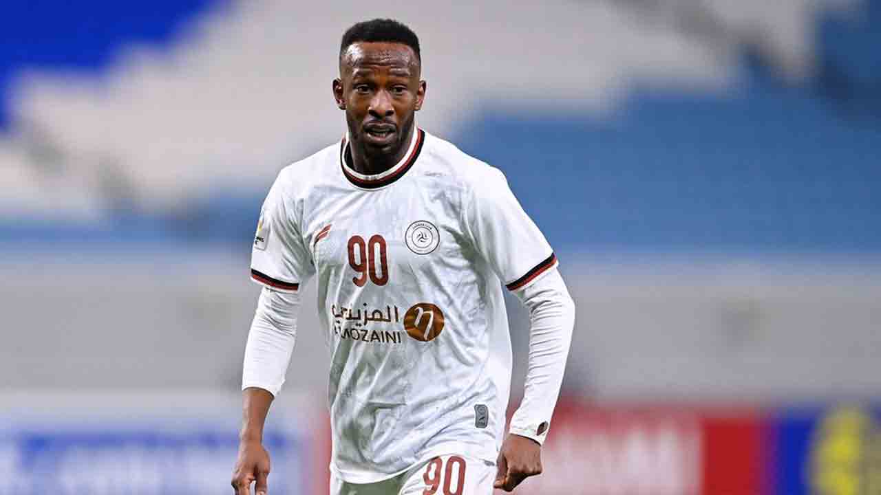 Soudi Footballer | రెండ‌త‌స్థుల బాల్క‌నీ నుంచి కిందప‌డి.. ఐసీయూలో ఫుట్‌బాల‌ర్