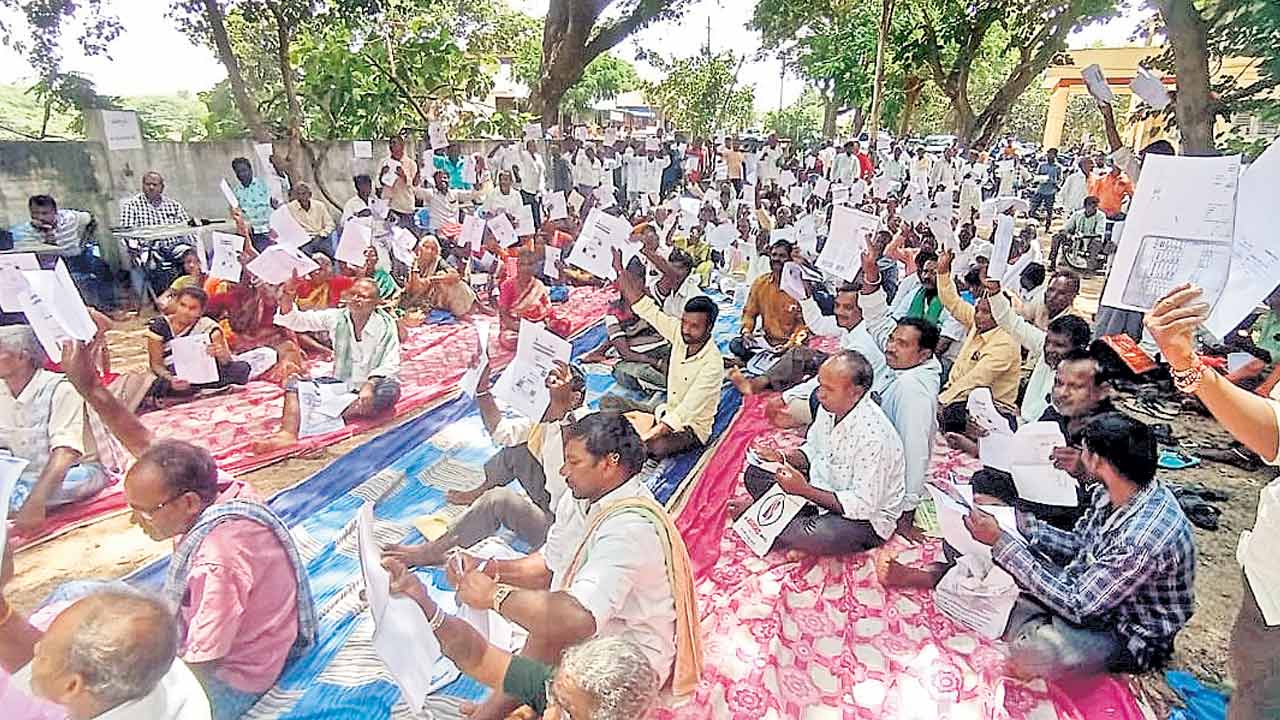 Runa Mafi | నేడు చలో ప్రజాభవన్‌.. రుణమాఫీ కాని రైతుల పిలుపు