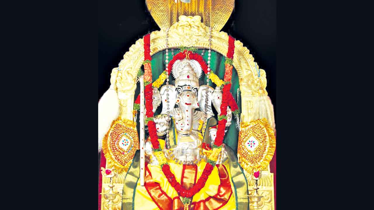 Vinayaka Chavithi | కొంగుబంగారం మహాగణపతి