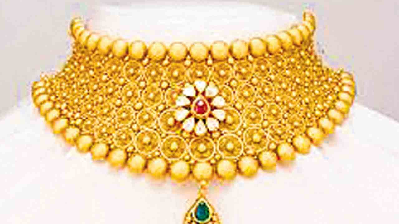 76 వేలకు పుత్తడి