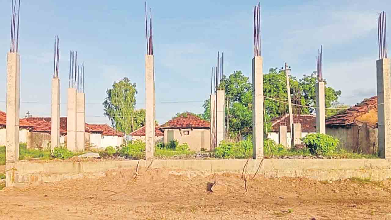 నిధులున్నా..పనులు సున్నా