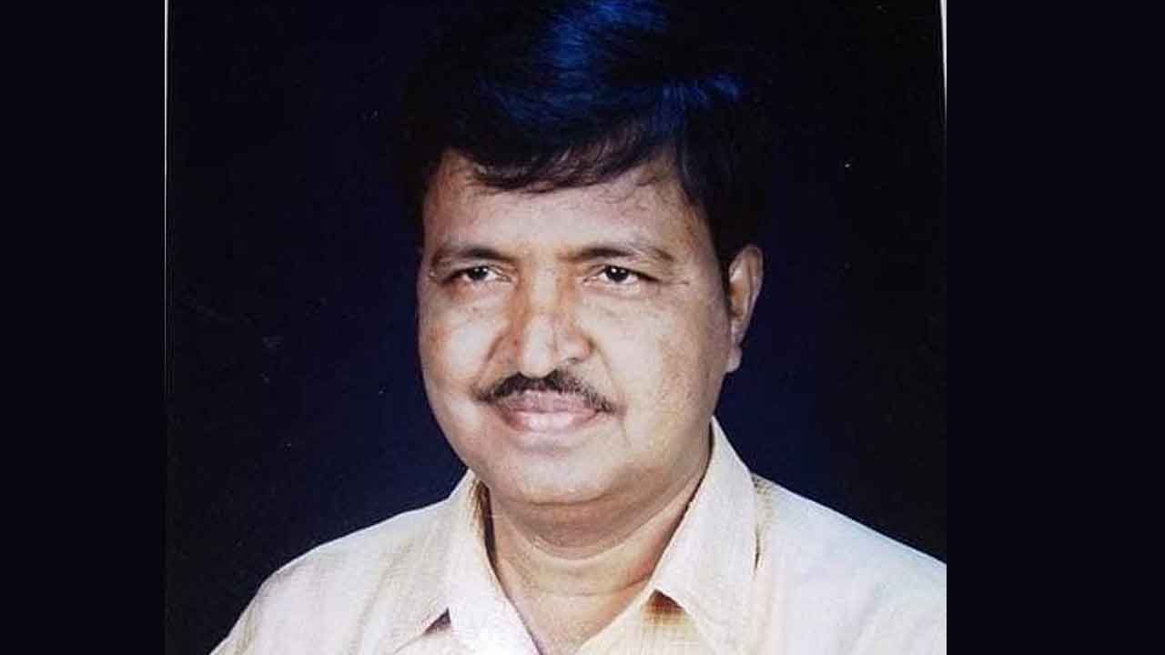 హిట్‌ పాటల రచయిత గురుచరణ్‌ కన్నుమూత