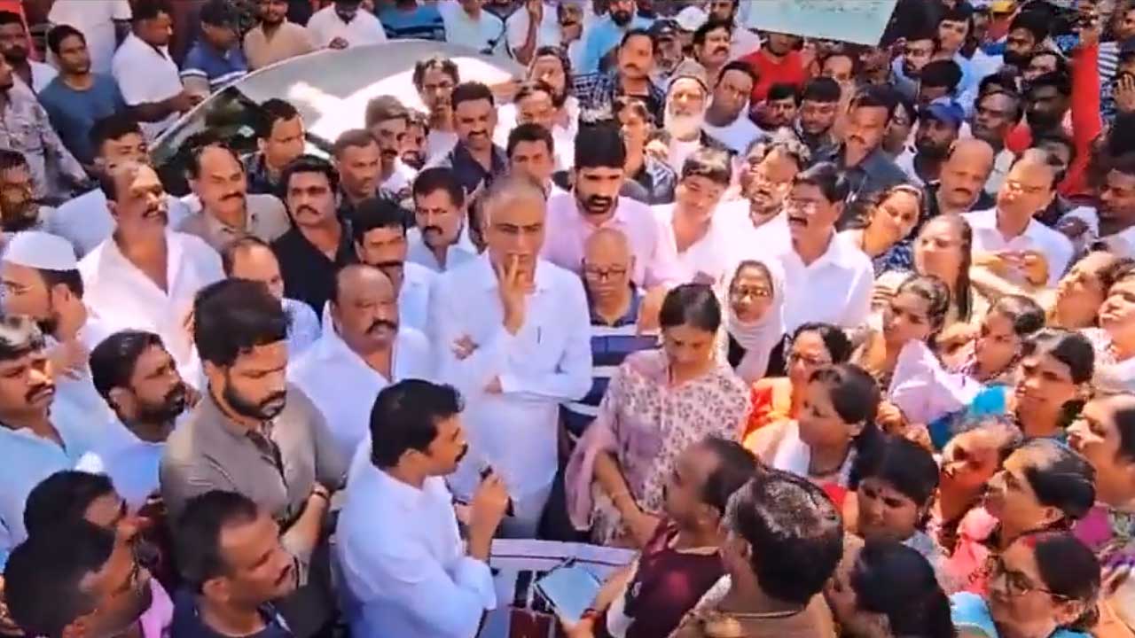 BRS | మూసీ, హైడ్రా బాధితులకు అండగా బీఆర్ఎస్.. హైదర్షాకోట్లో ఇండ్లను పరిశీలించిన పార్టీ నేతలు