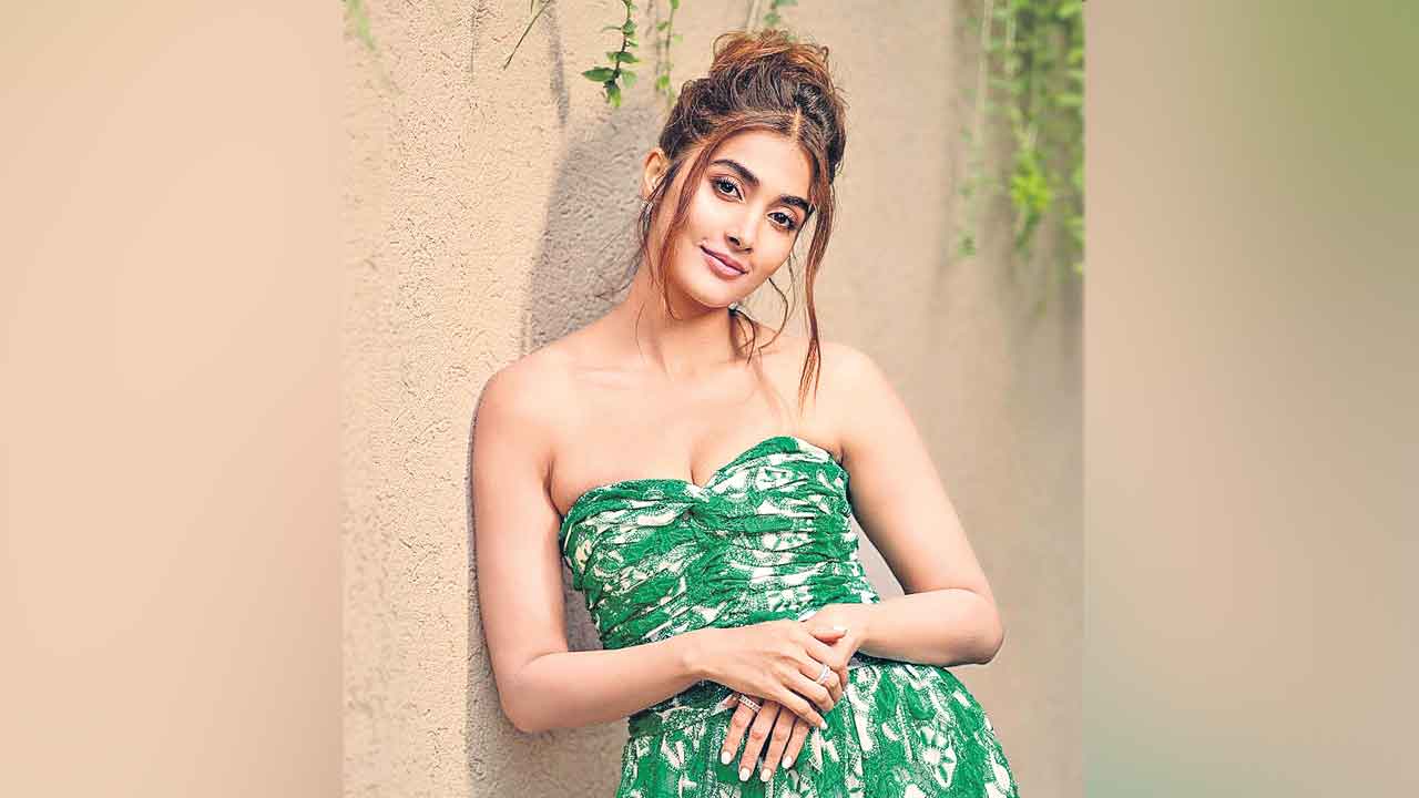 Pooja Hegde | పూజా హెగ్డేకు బంపరాఫర్‌.. తమిళ స్టార్‌ సినిమాలో ఛాన్స్‌!