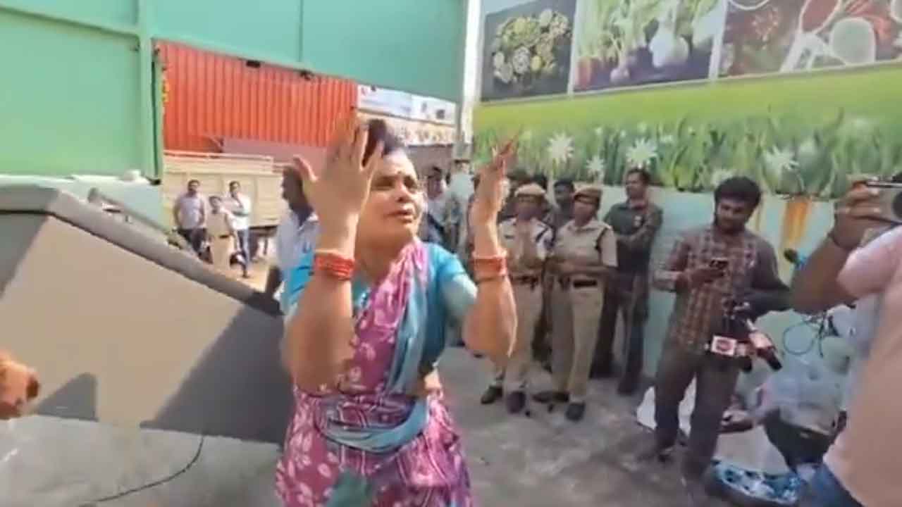 HYDRAA | రేవంత్‌ రెడ్డి మీకిది న్యాయమా? కన్నీళ్లు తెప్పిస్తున్న ఓ మహిళ రోదన : వీడియో