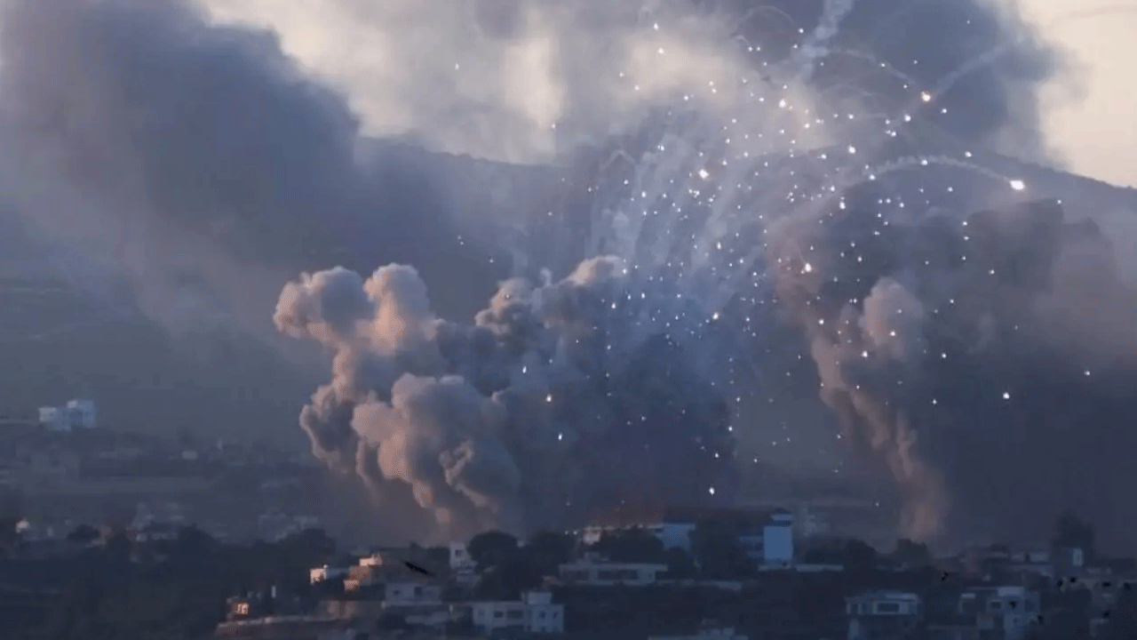 IDF: 150 హిజ్‌బొల్లా టార్గెట్ల‌పై ఐడీఎఫ్ వైమానిక దాడి