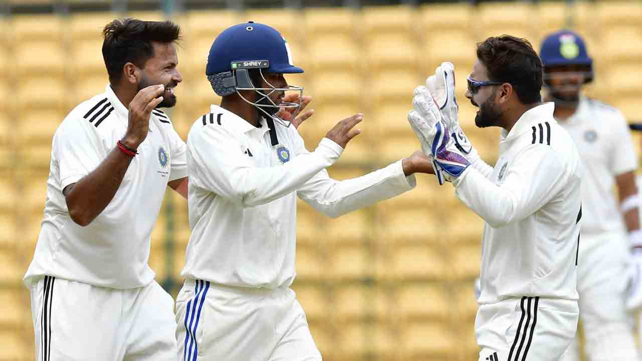 Duleep Trophy 2024 | ముషీర్, ద‌యాల్ విజృంభ‌ణ‌.. ఇండియా బీ సంచ‌ల‌న‌ విజ‌యం