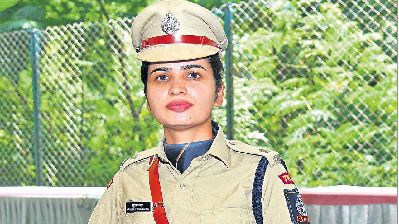 IPS officers | సీఎం విజ్ఞప్తిపై కేంద్రం స్పందనేది?.. తెలంగాణకు నలుగురు ఐపీఎస్‌లనే కేటాయించిన కేంద్రం