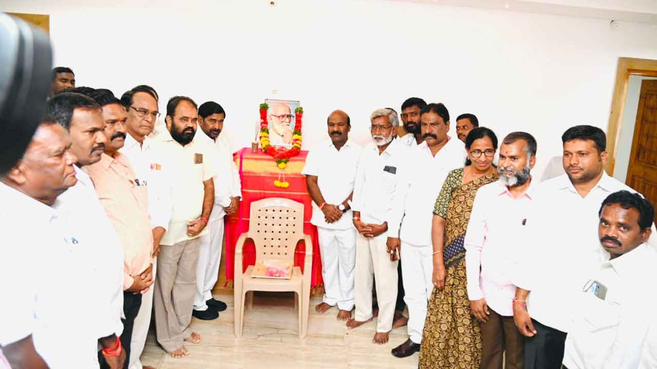 Jagadish Reddy | ప్రజల గుండెల్లో చిరస్థాయిగా నిలిచిన మహోన్నత వ్యక్తి కాళోజీ : జగదీష్ రెడ్డి