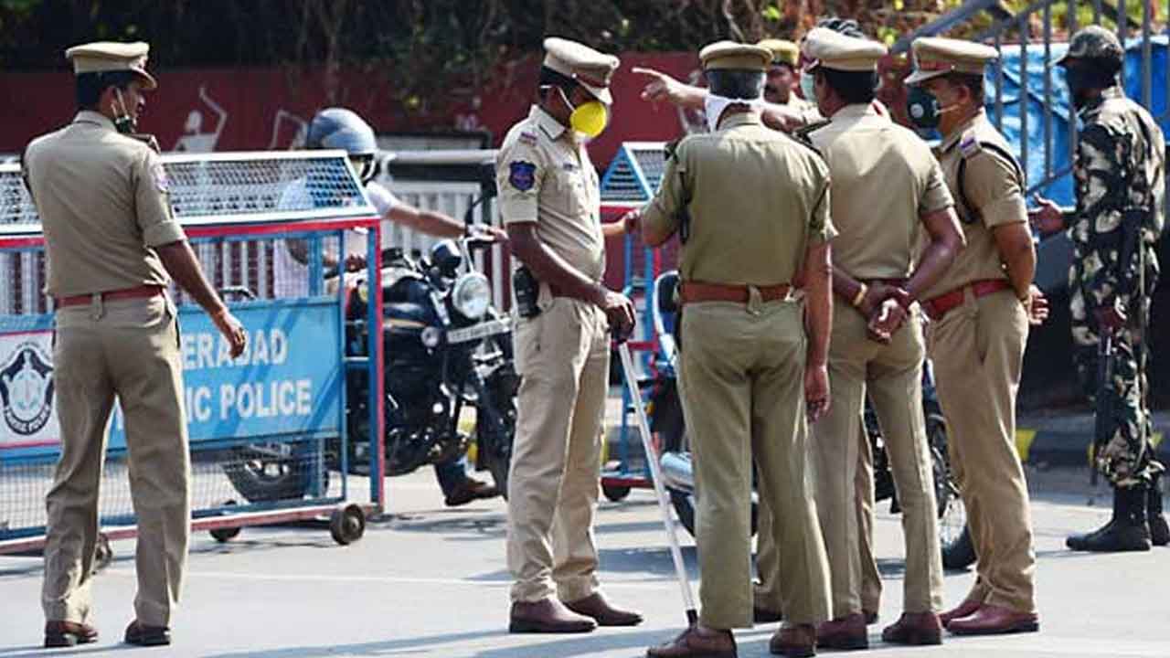 కొనసాగుతున్న 144 సెక్షన్‌