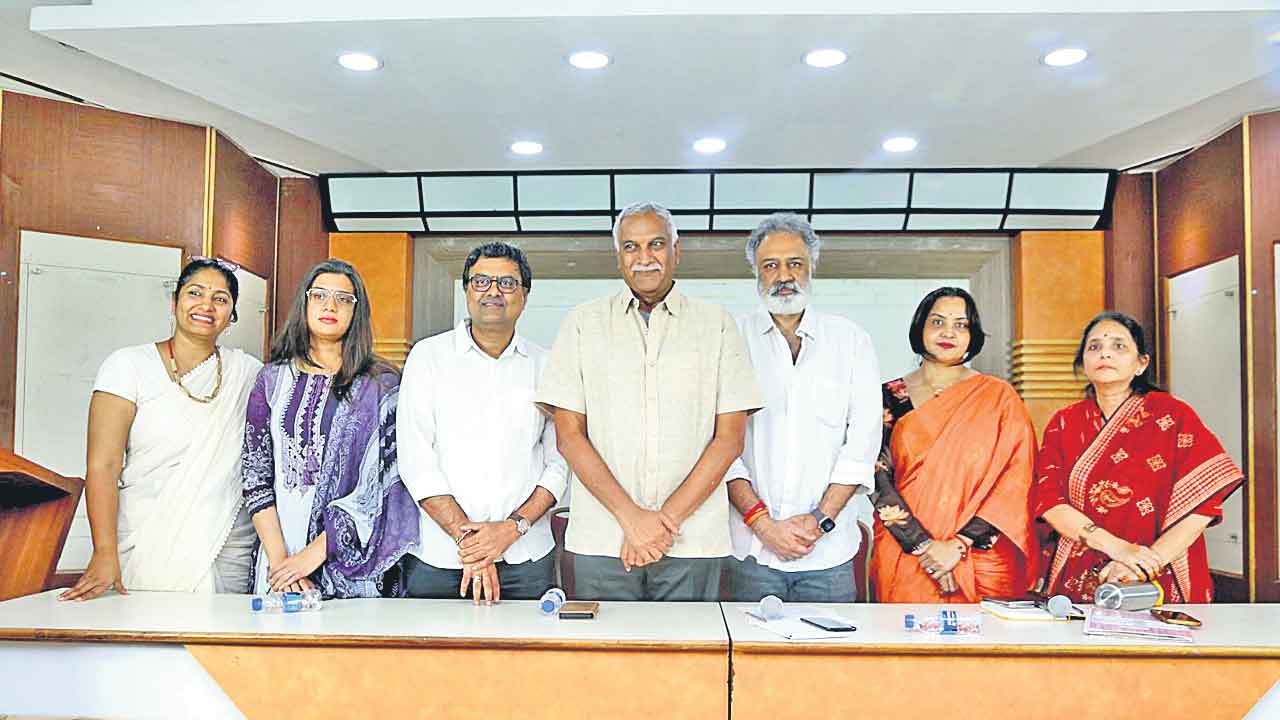 బాధితురాలికి అండగా ఉంటాం