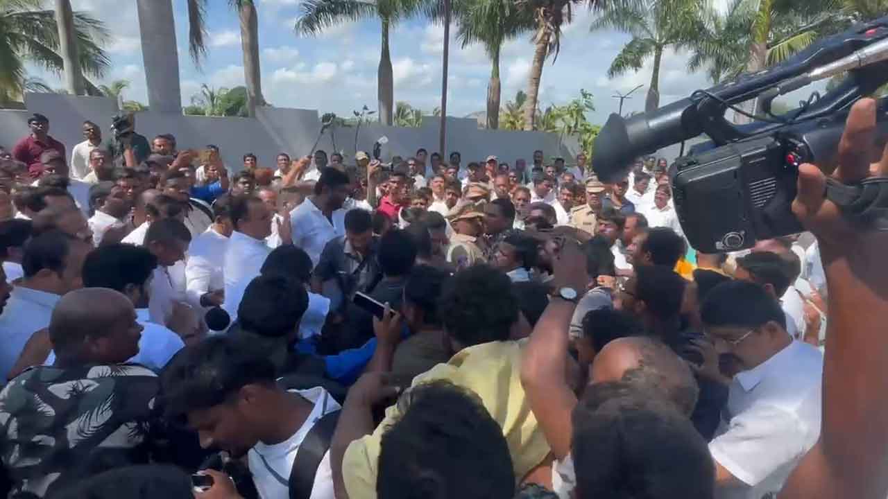 Jitta | జిట్టా అంత్యక్రియలు ప్రభుత్వ లాంఛనాలతో నిర్వహించాలి.. మంత్రి కోమటిరెడ్డి అడ్డుకున్న బీఆర్‌ఎస్‌ నేతలు