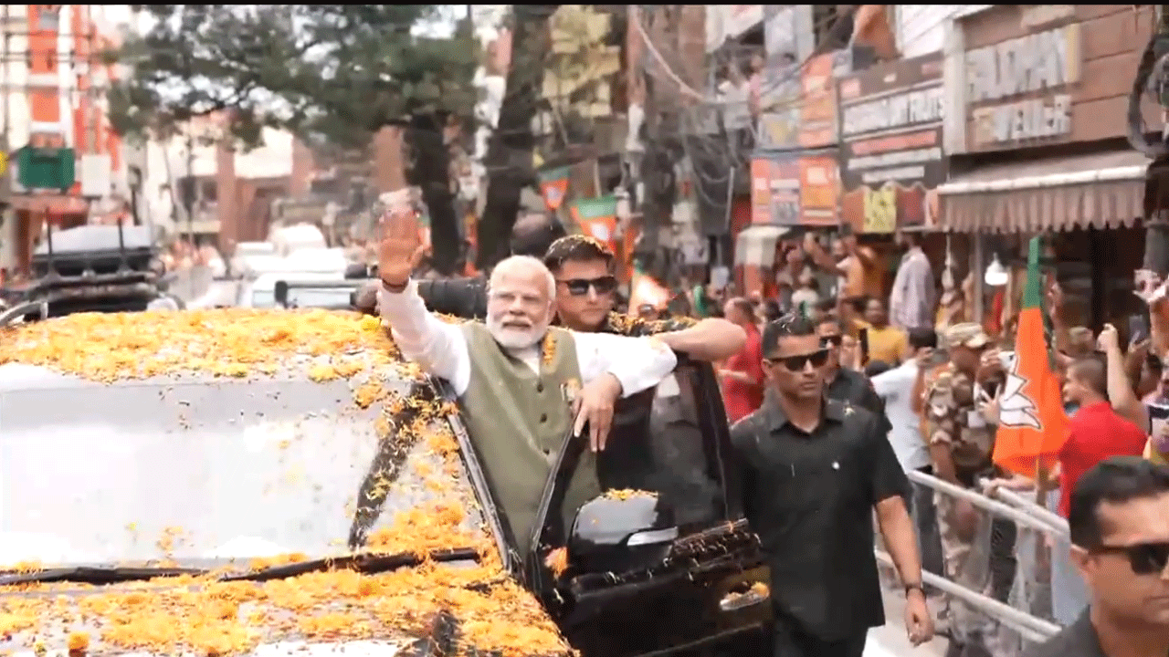 PM Modi: కాట్రాలో మోదీ రోడ్ షో.. వీడియో