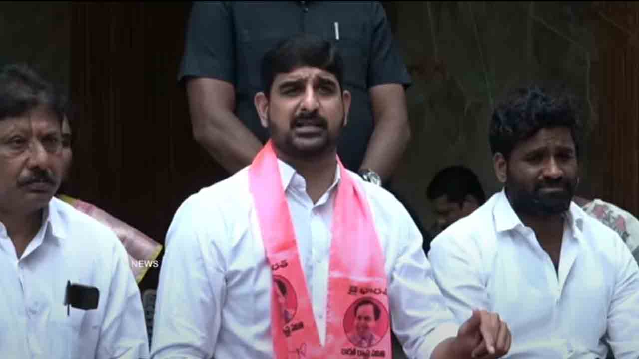 Padi Kaushik Reddy | చీర‌లు, గాజుల సంస్కారం నేర్పించిందే రేవంత్ రెడ్డి : ఎమ్మెల్యే కౌశిక్ రెడ్డి