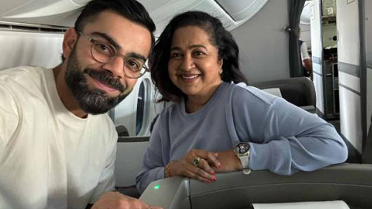 Radikaa Sarathkumar:  విరాట్ కోహ్లీతో సెల్ఫీ దిగిన న‌టి రాధిక‌