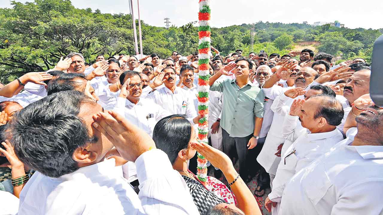 KTR | చేతనైతే 420 హామీలు అమలు చెయ్‌.. కేసీఆర్‌, బీఆర్‌ఎస్‌ను తిట్టడమే పనా?..