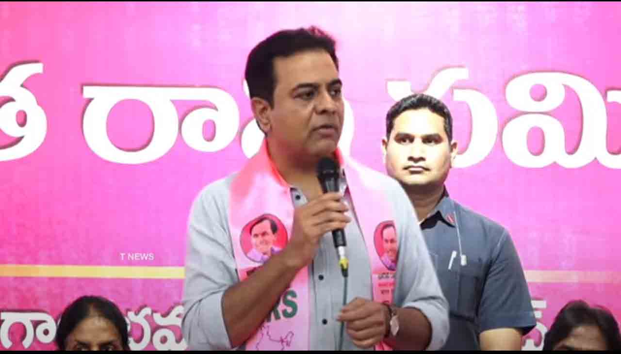 KTR | ఇంటింటికి వెళ్లి కాళ్లు మొక్కి కండువాలు కప్పిన సన్నాసి వెధవ ఎవడు..? శ్రీధర్ బాబును సూటిగా ప్రశ్నించిన కేటీఆర్