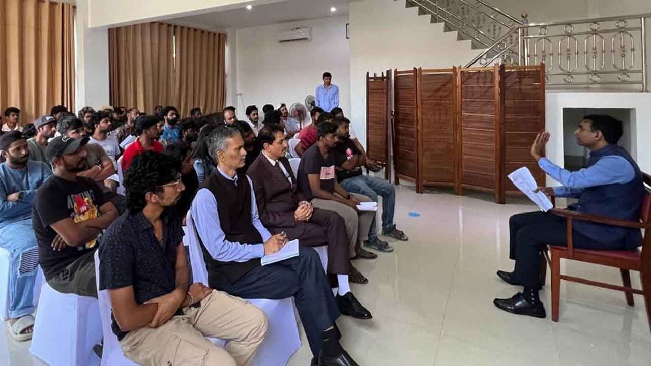 లావోస్‌లో సైబర్‌ బానిసలుగా మారొద్దు!