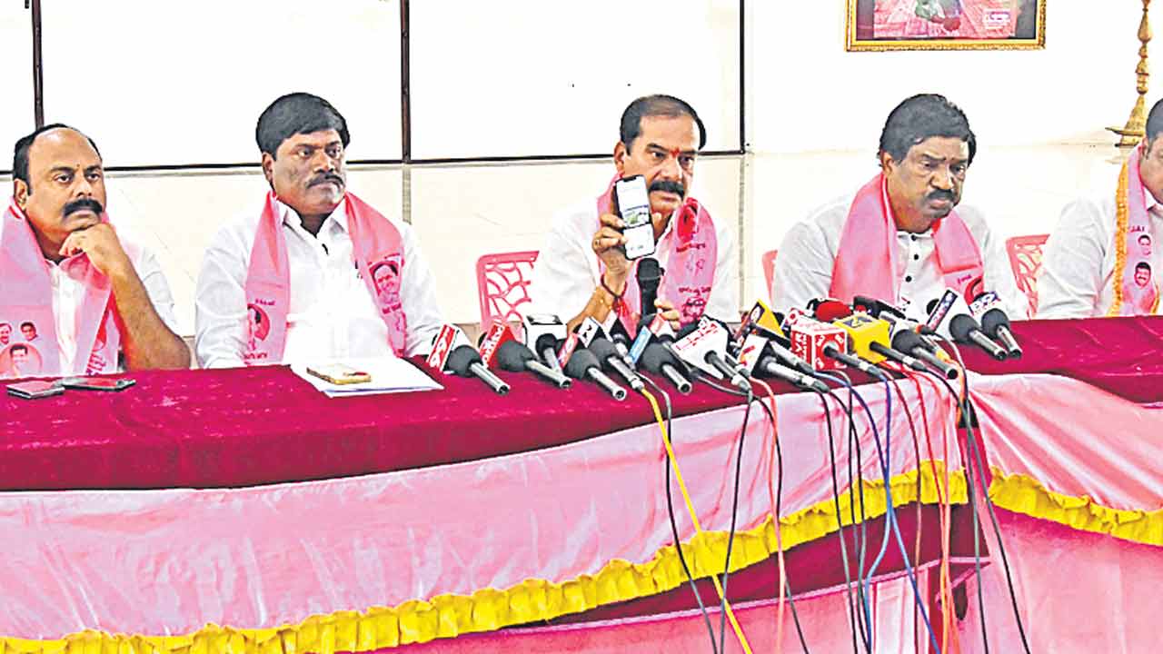 ఉత్తమ్‌వి చిల్లర మాటలు