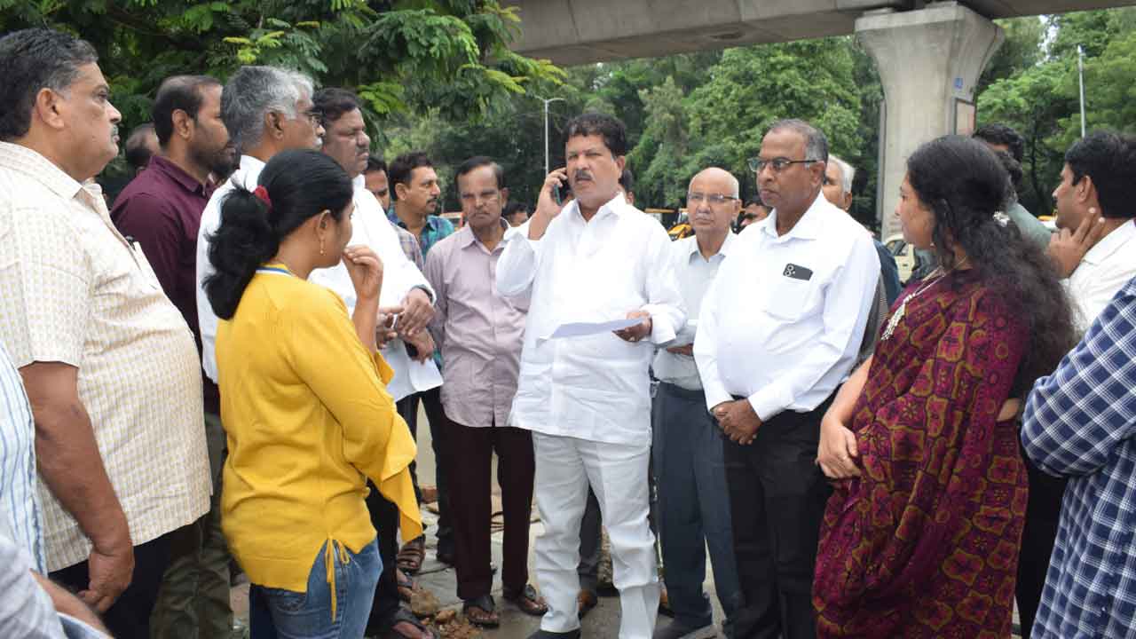 MLA Madhavaram | సీబీసీఐడీ కాలనీలో తాగునీటి సమస్యలను పరిష్కరించాలి : ఎమ్మెల్యే మాధవరం