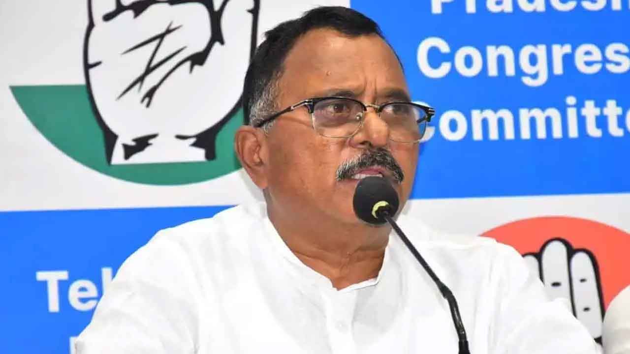 MP Mallu Ravi | సీఎం సాక్షిగా ఎంపీ మల్లు రవికి అవమానం.. వెనుక సీటులో కూర్చున్నా లేపేసిన సెక్యూరిటీ