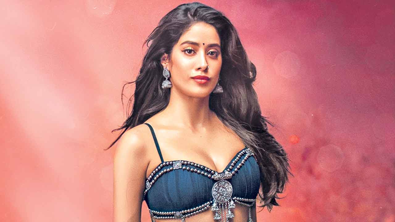 అమ్మ మాటే శాసనం..