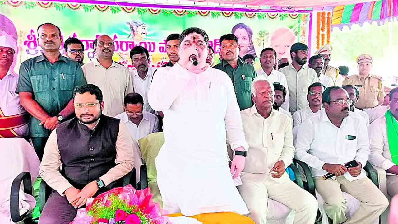 గీత కార్మికులందరికీ రెండేళ్లలో రక్షణ కిట్లు