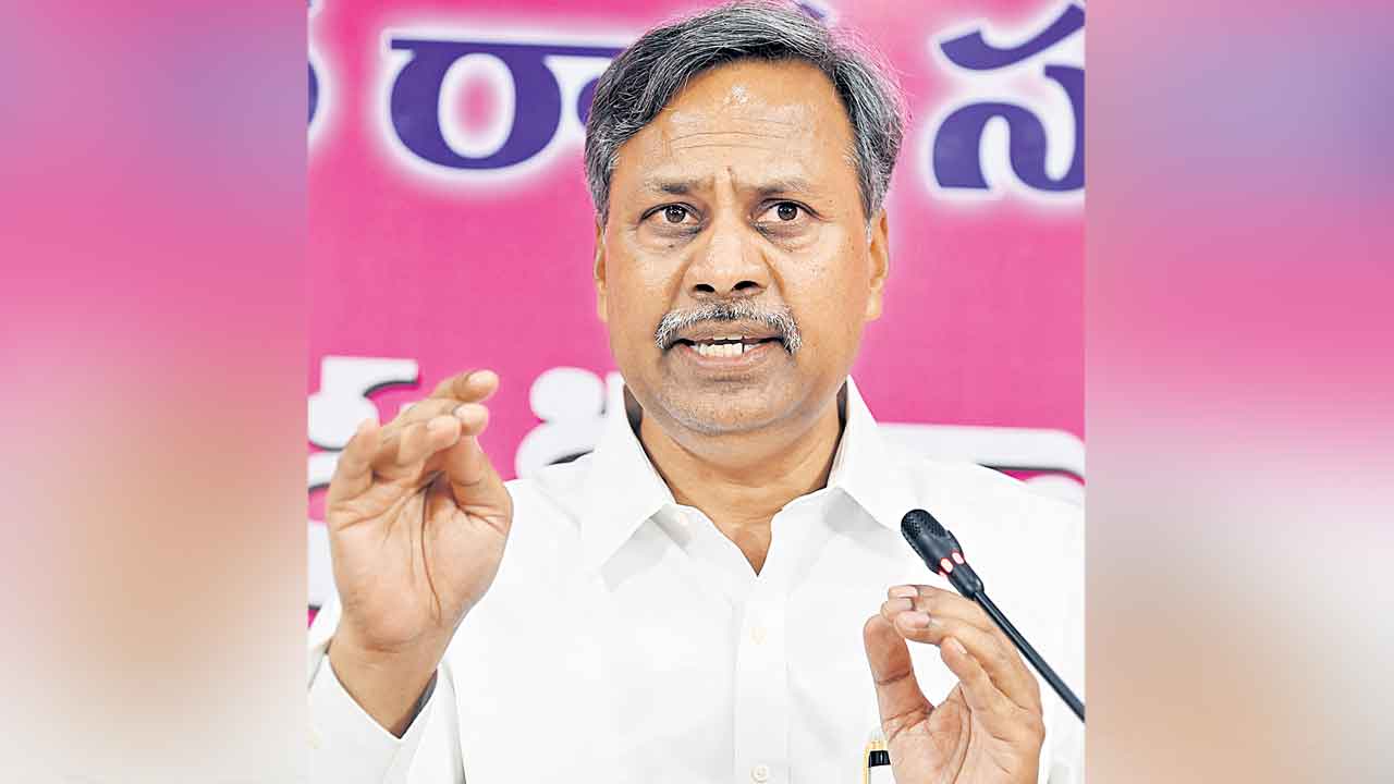 సర్కార్‌కు రైతుల ఉసురు తగులుతది