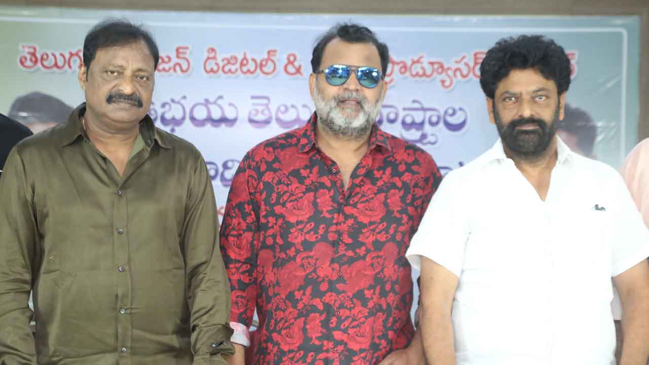 వరద బాధితులకు విరాళం