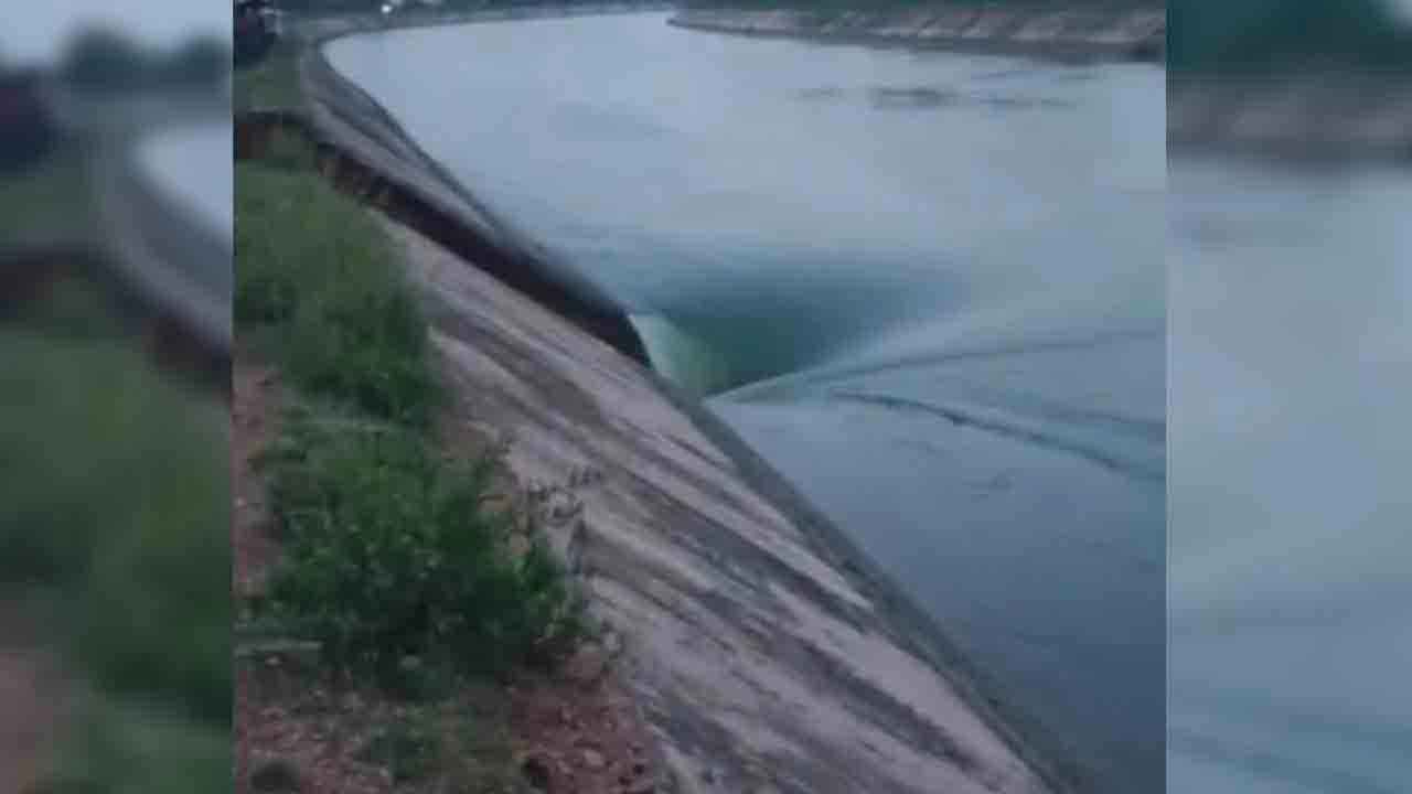 దెబ్బతిన్న సాగర్‌ గండ్లను పూడ్చాలి