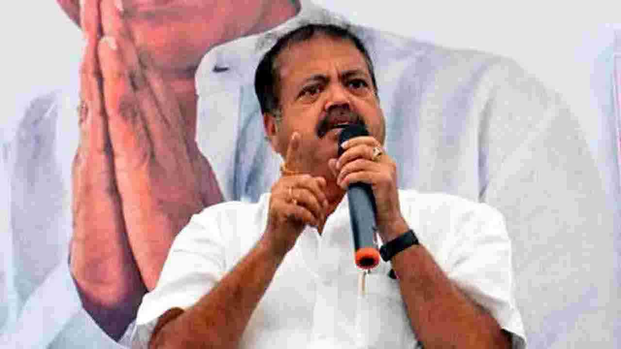 Janasena MLA Nanaji | డాక్టర్‌ను తిట్టినందుకు జనసేన ఎమ్మెల్యే ప్రాయశ్చిత్త దీక్ష