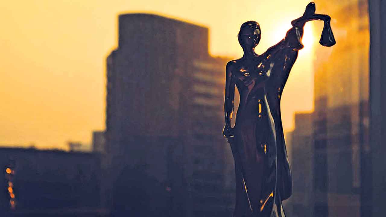 ప్రతి మహిళ ఈ చట్టాల గురించి తప్పనిసరిగా తెలుసుకోవాలి!