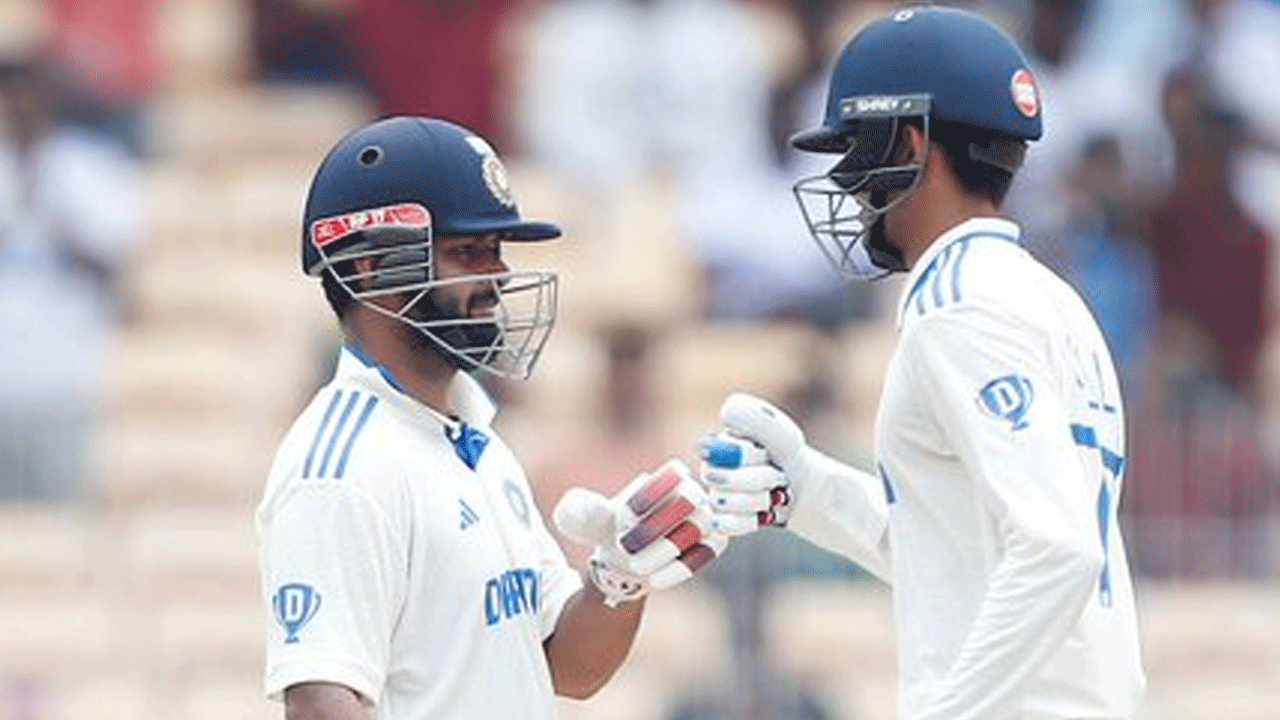 Ind Vs Ban: గిల్‌, పంత్ హాఫ్ సెంచ‌రీలు.. భార‌త్‌కు భారీ ఆధిక్యం