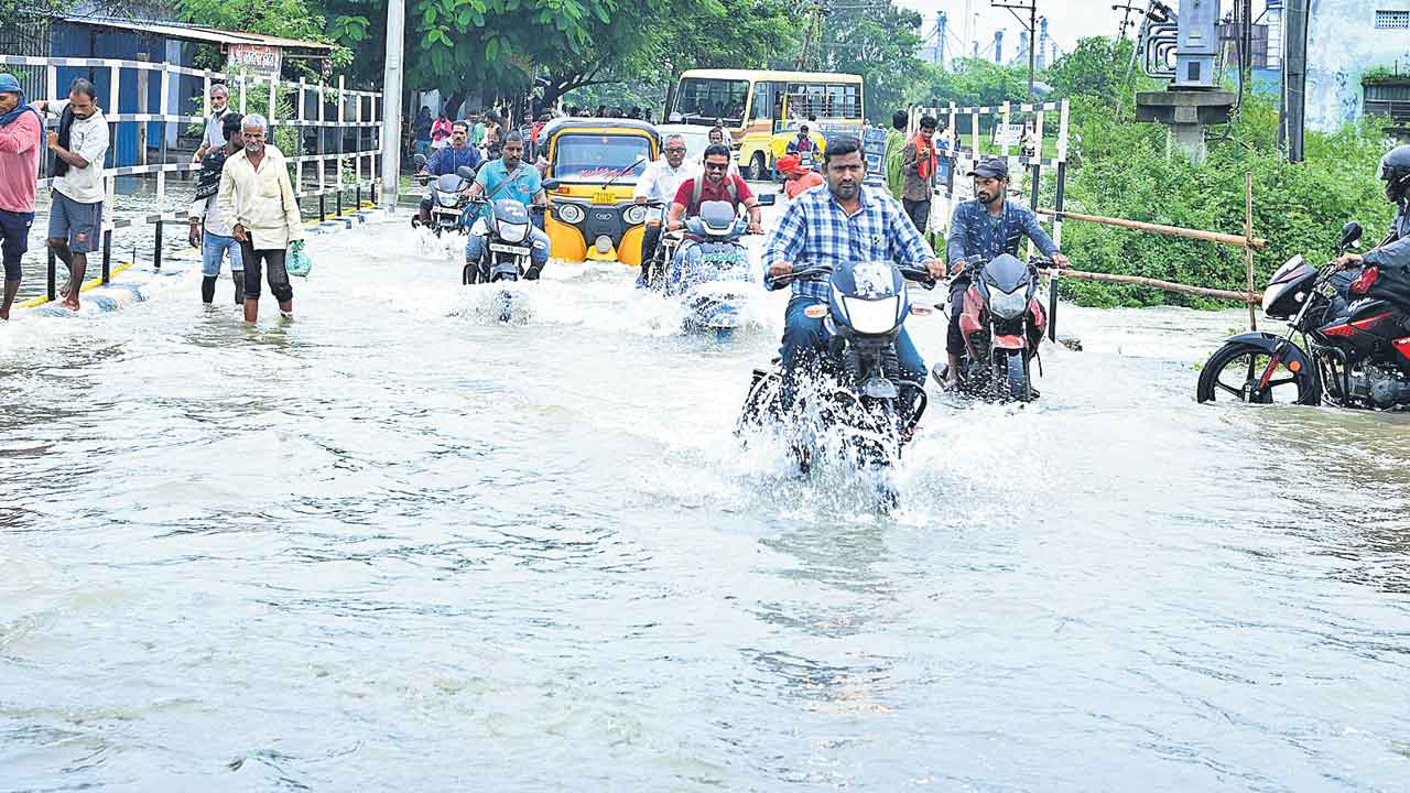 Rain | ముంచెత్తిన వాన.. జోగుళాంబ గద్వాల, నిజామాబాద్‌ జిల్లాలో వర్షం
