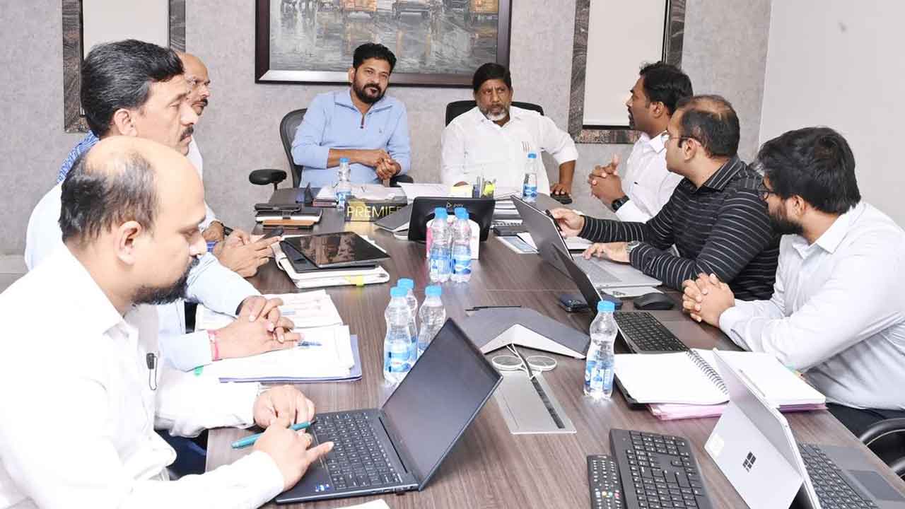 యుద్ధ ప్రాతిపదికన విద్యుత్తు పునరుద్ధరణ : భట్టి విక్రమార్క