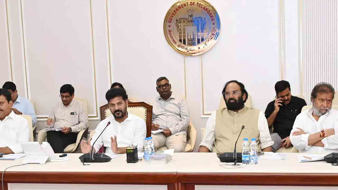 FDC | మహిళనే ఇంటి యజమానిగా.. ఫ్యామిలీ డిజిటల్‌ కార్డులు