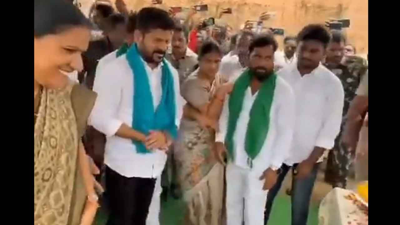 CM Revanth Reddy | ఆకేరు వాగుపై వంతెన నిర్మిస్తాం : సీఎం రేవంత్‌ రెడ్డి