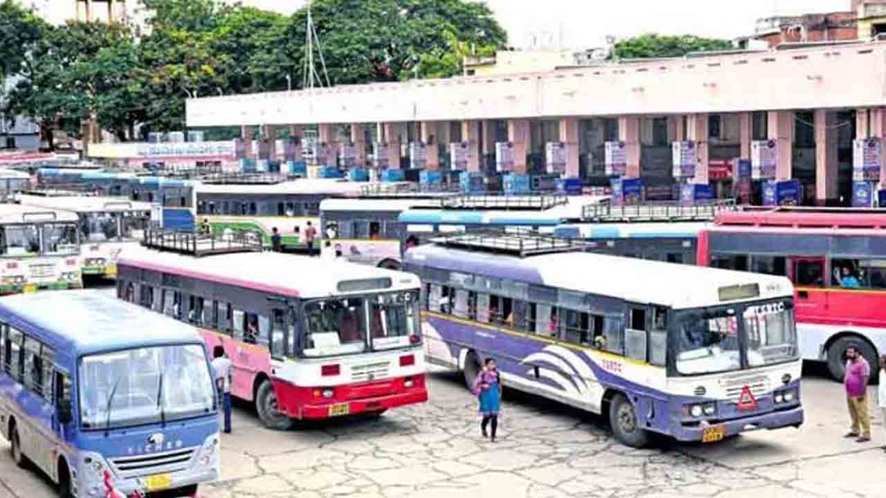 208 బస్సులు రద్దు