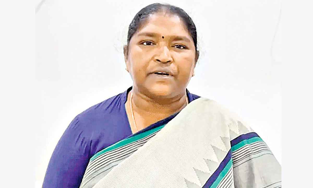 Minister Seethakka | హైడ్రాతో పేదలకు ఇబ్బందులు లేవు: మంత్రి సీతక్క