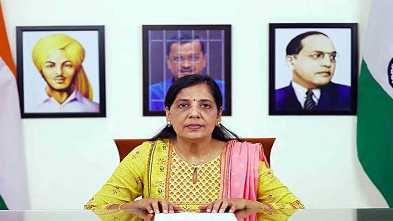 Arvind Kejriwal | కేజ్రీవాల్‌కు బెయిల్‌ : ఆప్‌ కుటుంబానికి సునీతా కేజ్రీవాల్‌ అభినందనలు