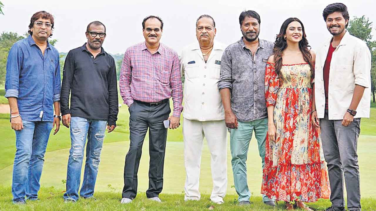 కాశీ నేపథ్య కథాంశం