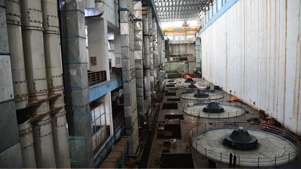 Srisailam | శ్రీశైలం పవర్‌ హౌస్‌లో పేలుడు.. నిలిచిపోయిన విద్యుత్‌ ఉత్పత్తి!