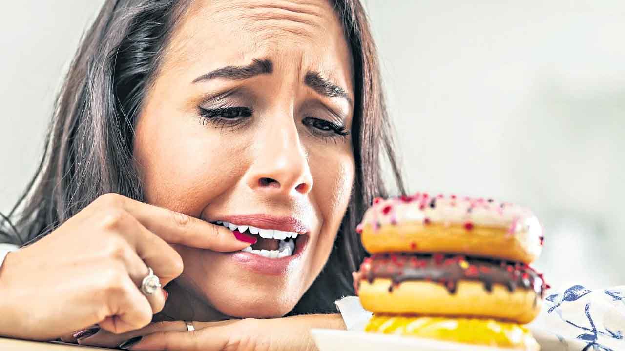 Food Science | తరచూ తీపి తినాలనిపిస్తుందేం?.. నియంత్రించుకోవడం ఎలా?