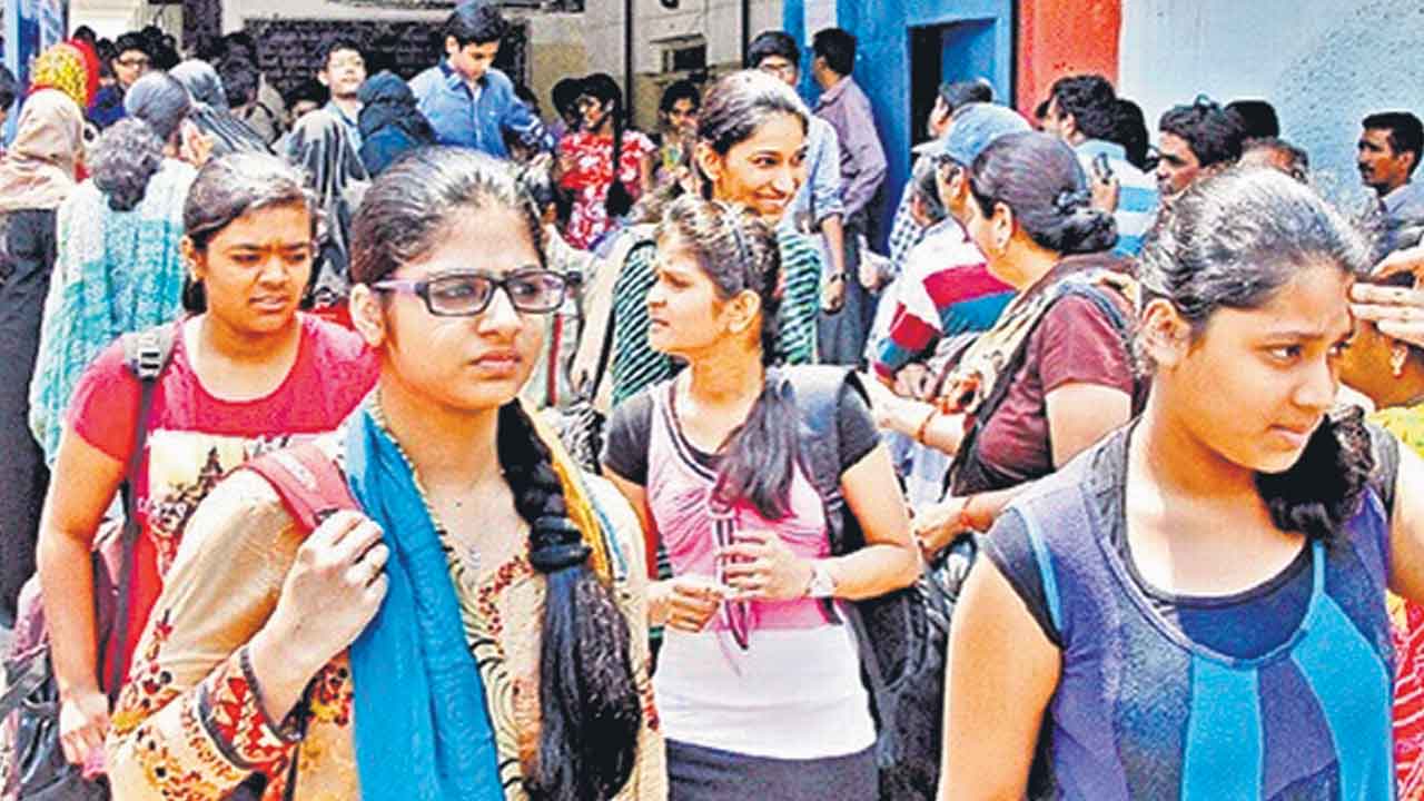 ఇంటర్మీడియట్‌ ఎత్తివేత అవివేకపు చర్య