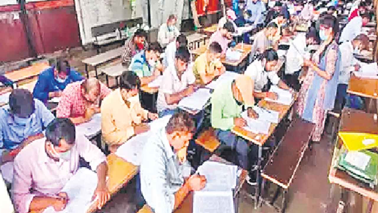 Group-1 Main | ఒకే హాల్‌టికెట్‌తో ఏడు పరీక్షలు.. 21 నుంచి 27 వరకు గ్రూప్‌-1 మెయిన్‌