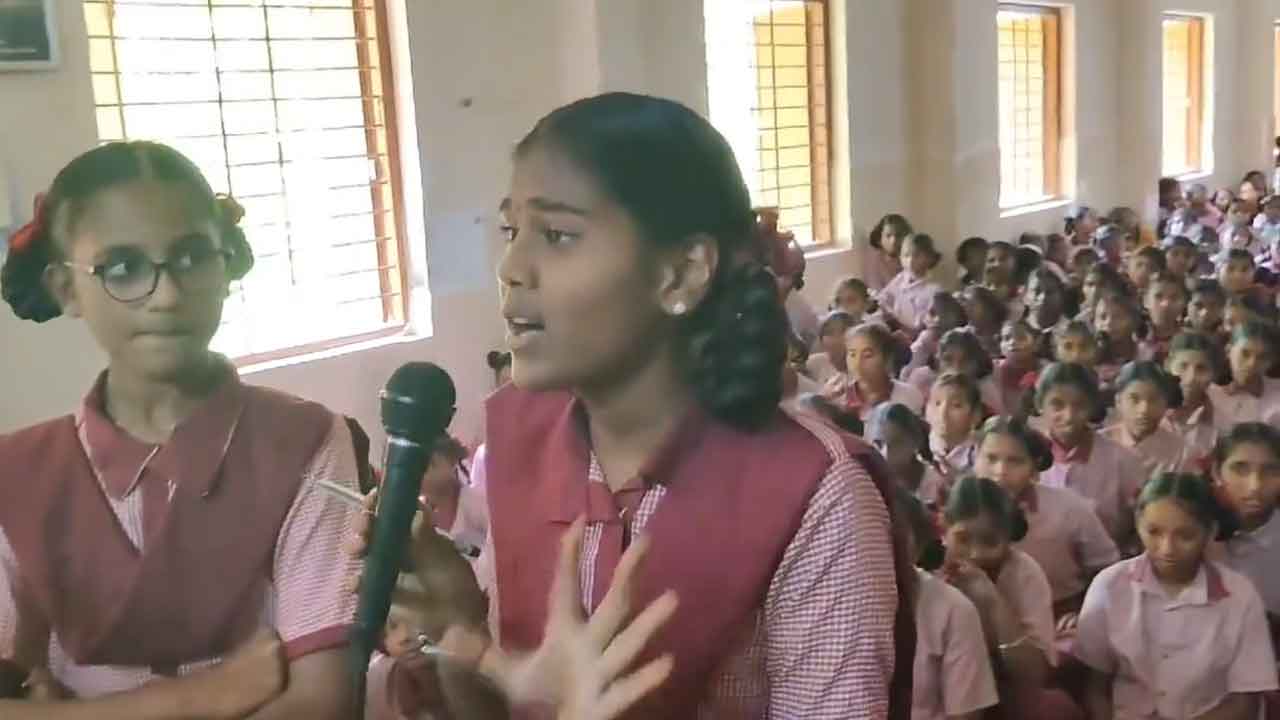 Nallagonda | ఇలాగైతే టీసీలు తీసుకొని వెళ్లిపోతాం.. బాలికల గురుకుల పాఠశాలలో విద్యార్థుల ఆందోళన : వీడియో